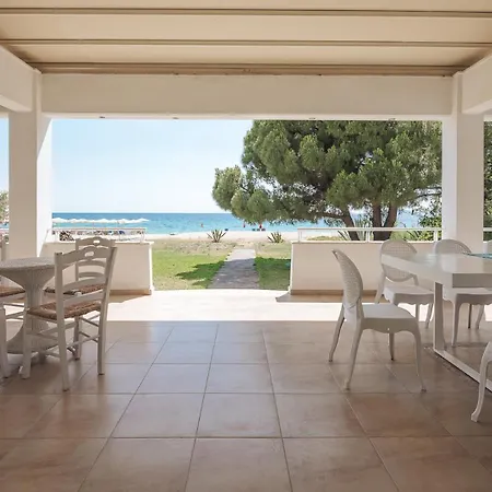 Holiday home Front Toroni