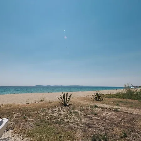 Front Τορώνη